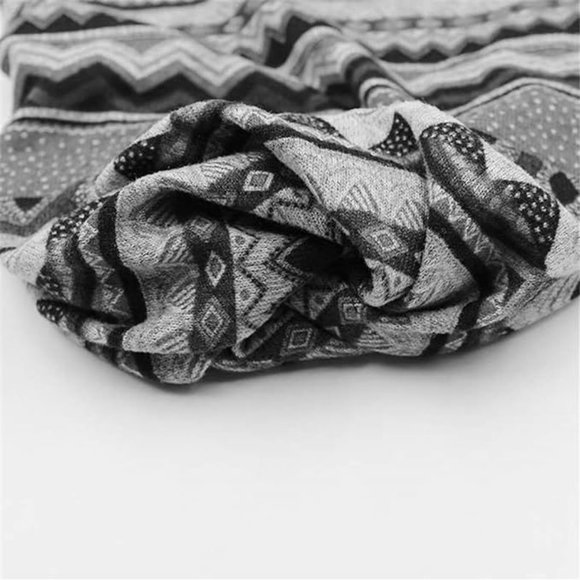 LIQUIDATION 10$ !!! / Skullies hat / autumn-winter / very soft and comfortable - Picture 7 of 7